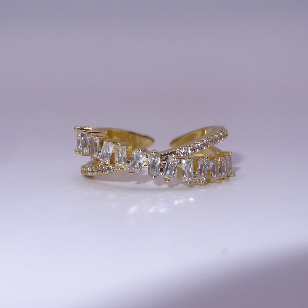 Anillo con zirconias ajustable