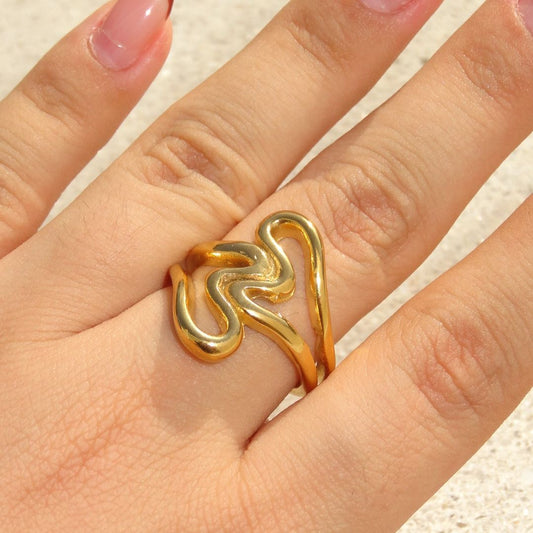 Anillo corazones irregulares dorado