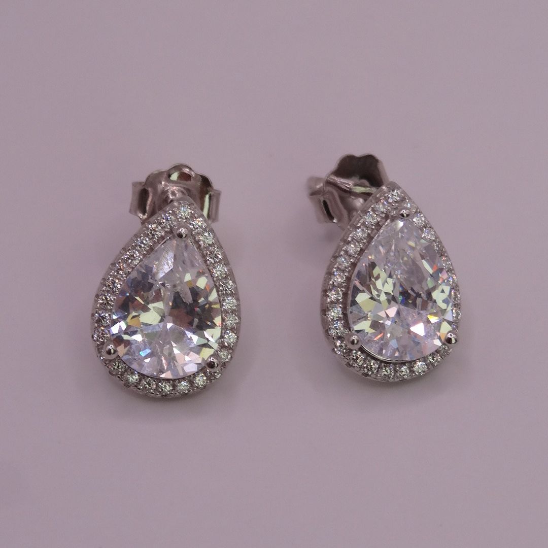 Aretes Gota Plateado