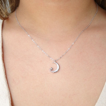 Collar media luna y estrella plateado