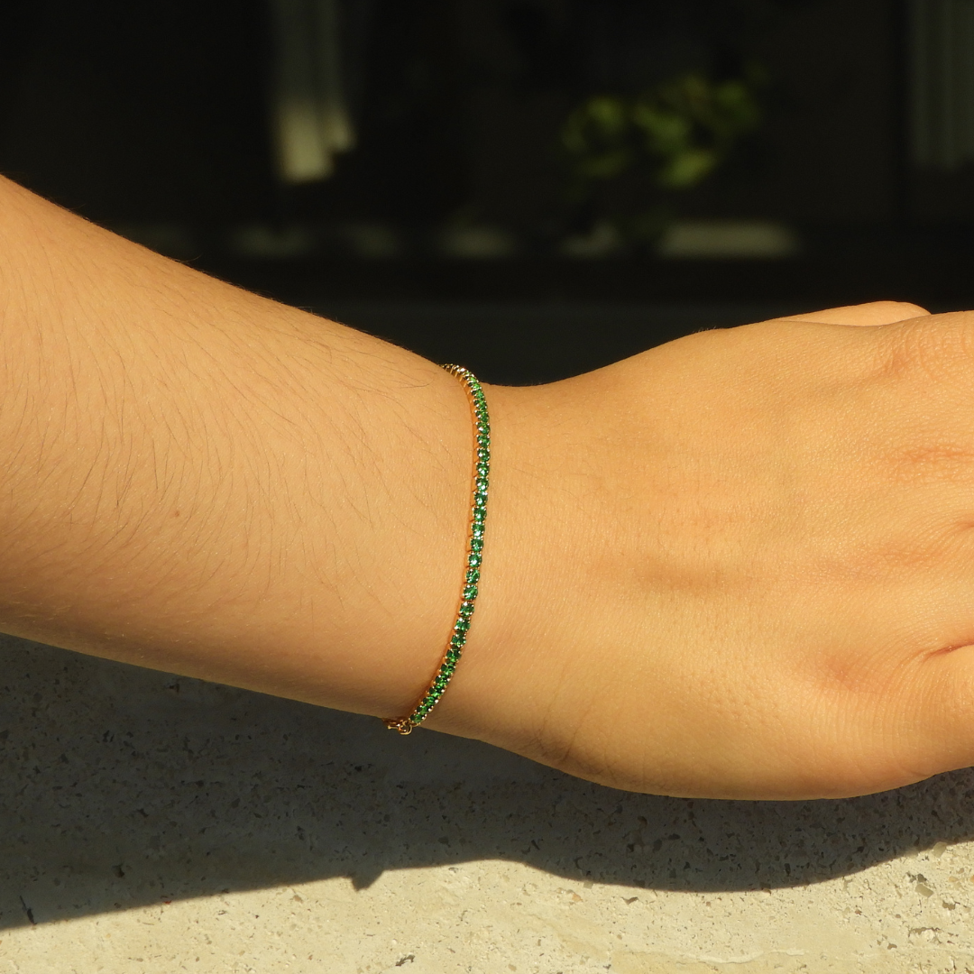 Pulsera verde de plata chapada en oro 18k con zirconias
